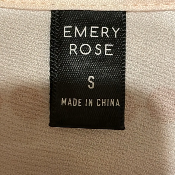 NWOT Apricot Boxy Blouse Puff Sleeves Printed Floral Details Women’s Small - Picture 5 of 5